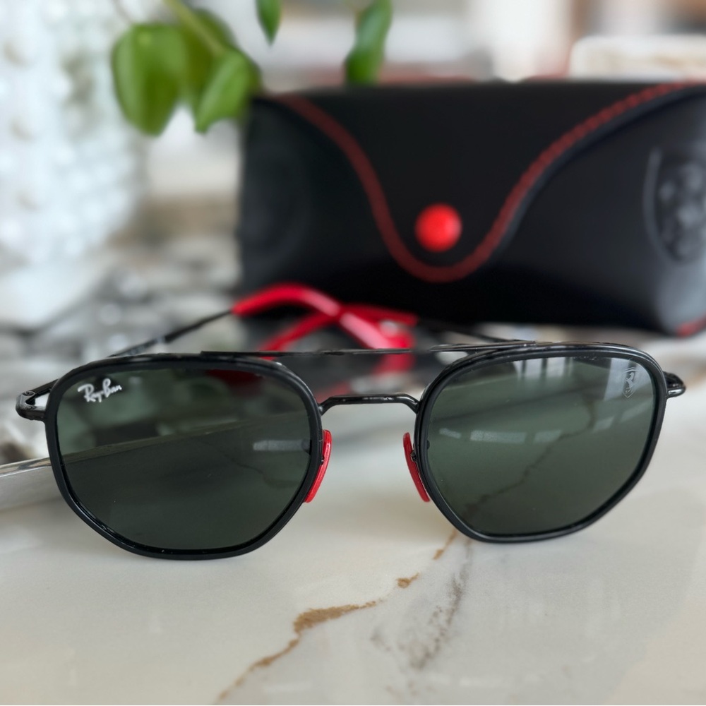 RAY-BAN • Scuderia Ferrari Collection 🔥
